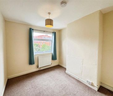 3 bedroom terraced house to rent - Photo 6