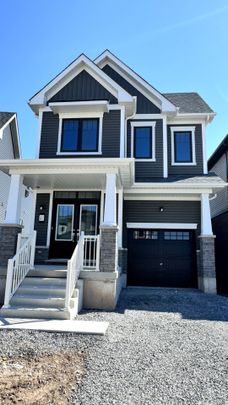 For Lease - 41 Canvas Crescent, Welland, Ontario - Photo 1