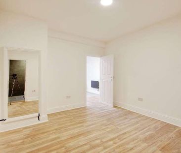 High Street, Iver, SL0 - Photo 1