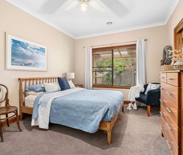 Furnished - Secure One Bedroom Unit - Photo 2