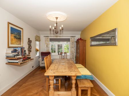 4 bedroom detached to let - Photo 5