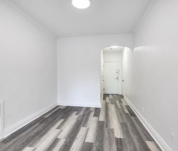 4855 Queen Mary Road, 2-bedroom apartment - Photo 2