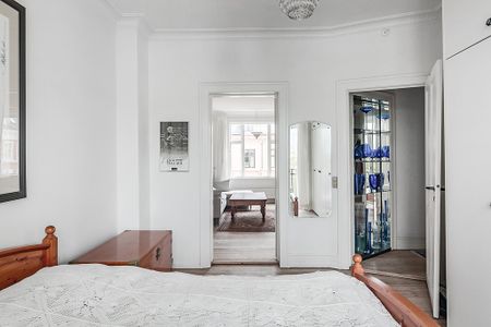 Skøn møbleret lejlighed med stor altan - Photo 3