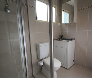 Studio Style Granny Flat! - Photo 2