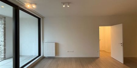 Appartement te huur in Antwerpen voor € 1.325 met 3 slaapkamers - Photo 3