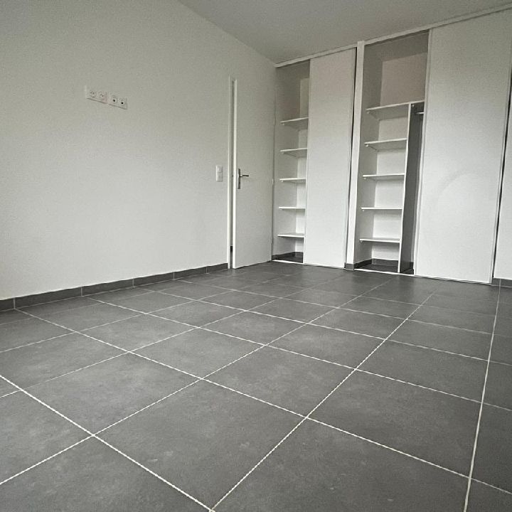 Location Appartement 3 pièces 78m² LOUVRES 95380 - Photo 1