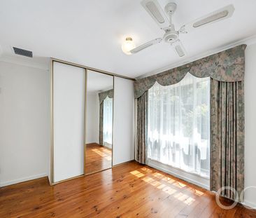 Open the Door to Comfortable Family Living in Happy Valley - Photo 3