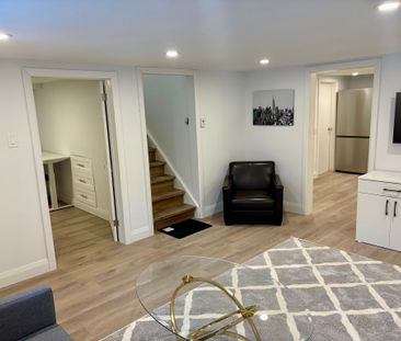 For Lease - 126 1/2 Marier Avenue, Vanier and Kingsview Park, Ontario - Photo 2