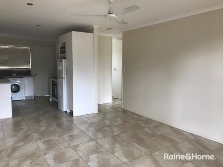 Fully Airconditioned 2 Bedroom Unit - Photo 5