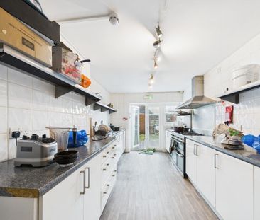 House share to rent - Photo 6