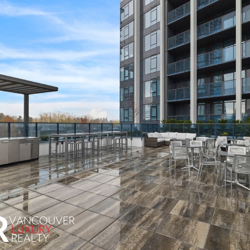 Condo in Surrey, BC - Photo 1