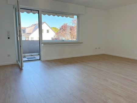 WIE NEU: 4-Zimmer-Wohnung mit Balkon in Paffrath in Gartenlage - Photo 3