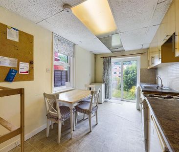 3 bedroom private hall to rent - Photo 6