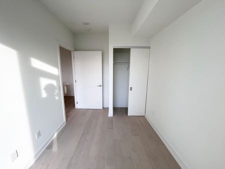 For Lease - 11 Yorkville Avenue Unit# 1601, Toronto, Ontario - Photo 5