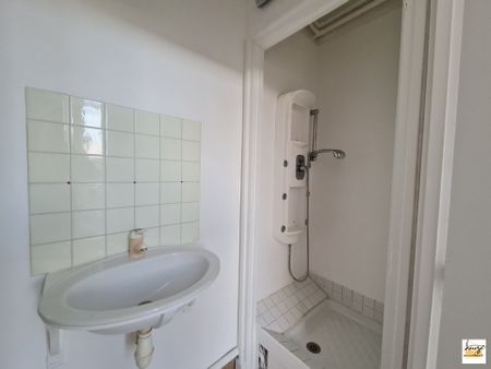 Location Appartement 2 pièces 47m² LE HAVRE 76600 - Photo 5