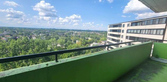 2 CH - 1 SDB - Laval - $1,700 /mo - Photo 2