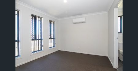 Modern Coastal Living in Cumbalum - Photo 5