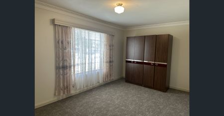 3 large bedroom home in enviable location - Photo 4