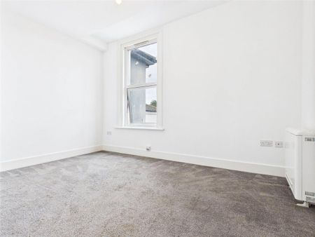 Property to rent - Photo 3