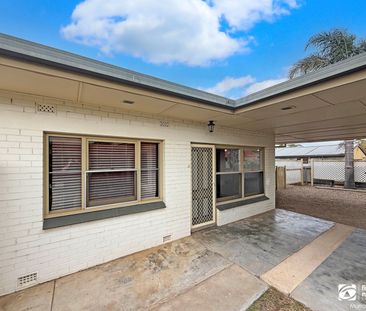 Centrally Located Two Bedroom Unit - APPLICATIONS NOW CLOSED - Photo 5