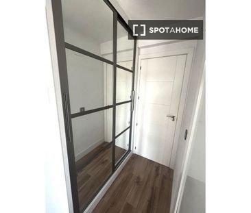 4 room luxury Flat for rent in Madrid, Spain - Photo 1