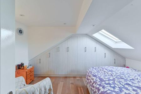 6 bedroom end of terrace house to rent - Photo 2