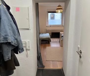 Düsseldorf-Oberbilk: Apartment für Single(in) mit Wohnküche und Bal... - Photo 1