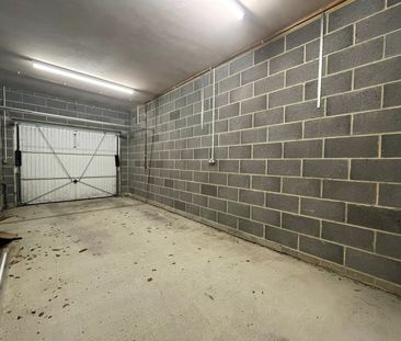4 bedroom semi-detached house to rent - Photo 3