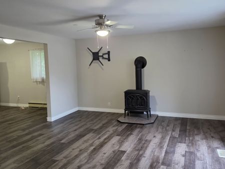 For Lease - 502 Ridgewood Road Unit# 1, Huron-Kinloss, Ontario - Photo 4