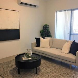 Easy Care 2 Bedroom Apartment - Photo 1