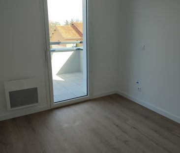 Location Appartement 1 pièce 38m² BAYONNE 64100 - Photo 2