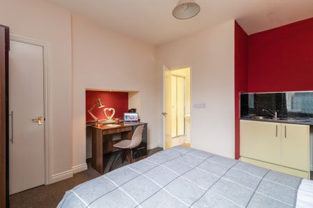 Whickham Street East, Sunderland - Photo 2