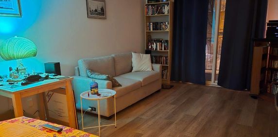 Appartement à Louer , 3 1/2, complètement rénové. - Photo 2