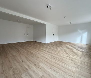 Appartement te huur - Foto 1