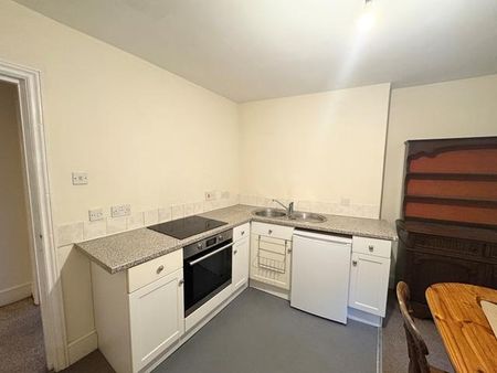 1 bedroom flat to rent - Photo 2