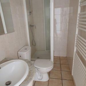 Location Appartement 1 pièce 20m² PRIVAS 07000 - Photo 2