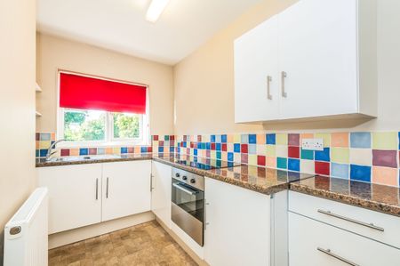 Pinkneys Road, Maidenhead, SL6 - Photo 2