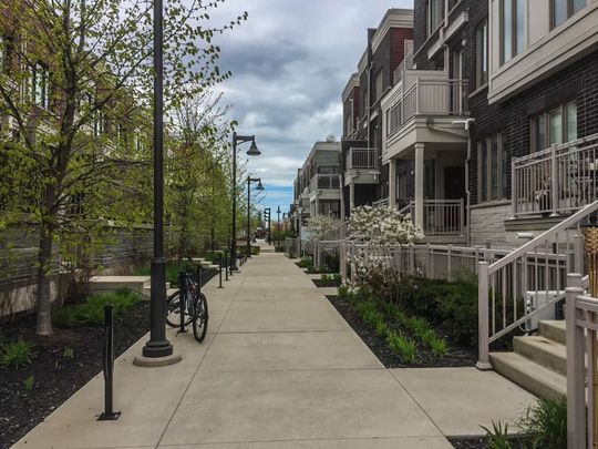 For Lease - 90 Eastwood Park Gardens Unit# 10-4, Toronto, Ontario - Photo 1