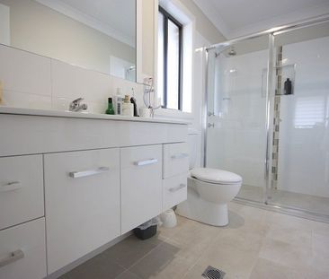 Beautiful Spacious Home - Photo 1