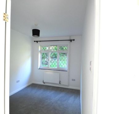 2 bedroom detached bungalow to rent - Photo 5