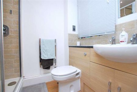 Cross Lanes, Guildford, Surrey, GU1 - Photo 5