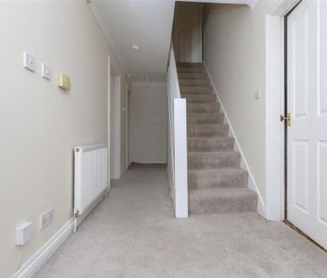 6 bedroom detached house to rent - Photo 5