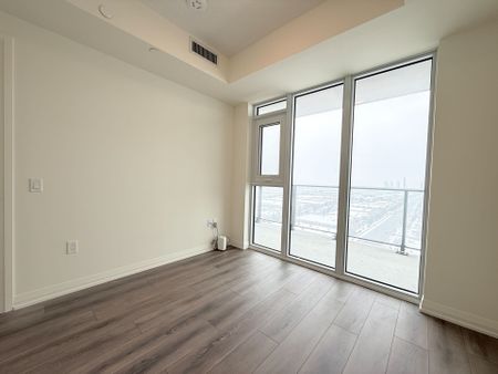 For Lease - 8960 Jane Street Unit# 2021, Vaughan, Ontario - Photo 5