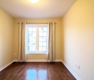 For Lease - 387 Alderwood Common, Oakville, Ontario - Photo 6