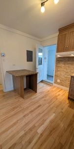 ✨ Magnifique 3 Chambre avec cachet – St-Sacrement – 1395$/mois (Internet & Stationnement inclus) ✨ - Photo 4