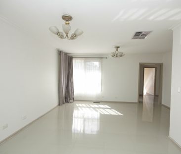 FOUR BEDROOM HOUSE - Photo 5