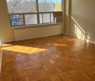 For Lease - 660 Eglinton Avenue Unit# 306, Toronto, Ontario - Photo 4