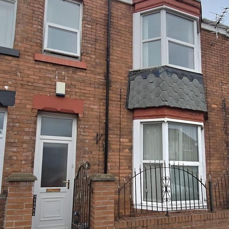 1 bedroom in a house share to rent - Photo 2