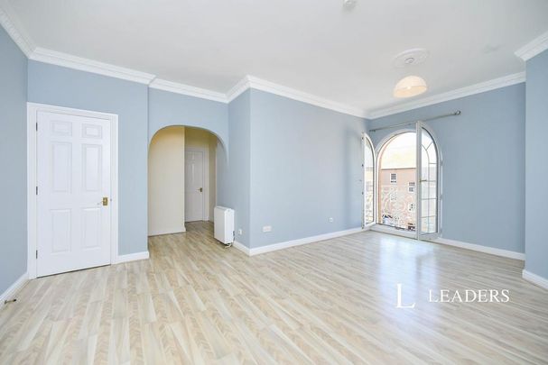 2 bedroom flat to rent - Photo 1