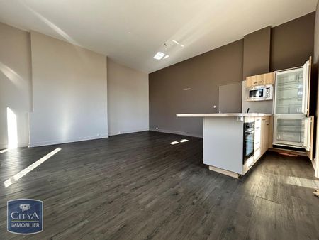 Location Appartement 3 pièces 72m² NIORT 79000 - Photo 5